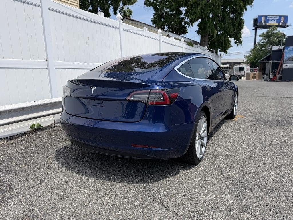 Tesla Model 3  2018