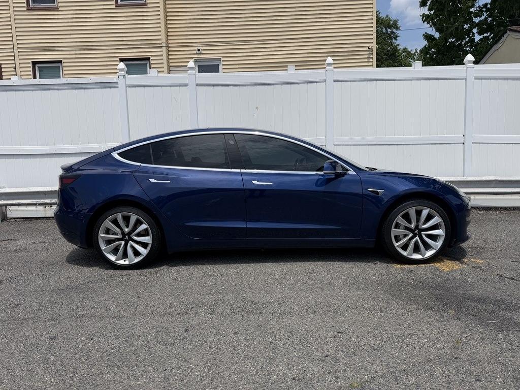 Tesla Model 3  2018