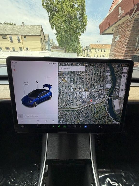 Tesla Model 3  2018