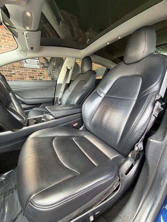 Tesla Model 3  2018
