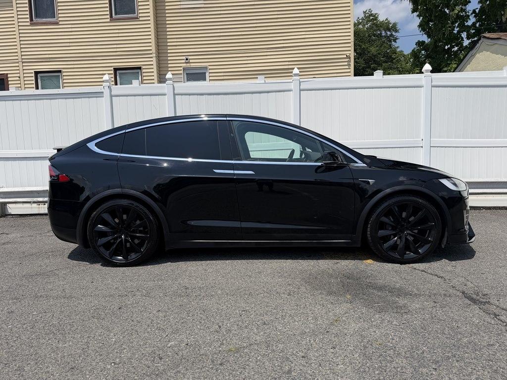 Tesla Model X  2019