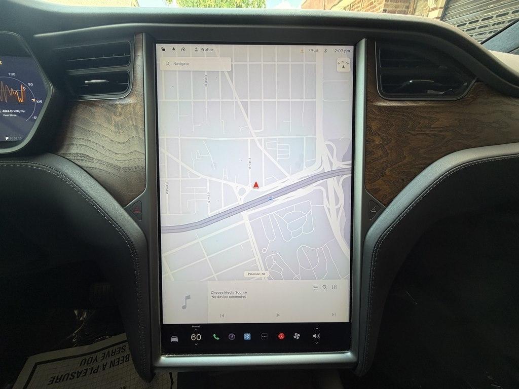 Tesla Model X  2019