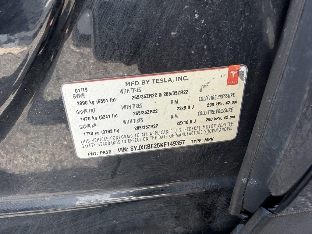 Tesla Model X  2019