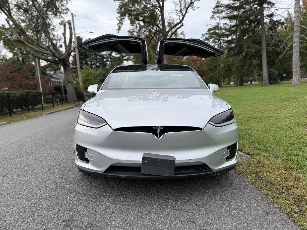 Tesla Model X  2018
