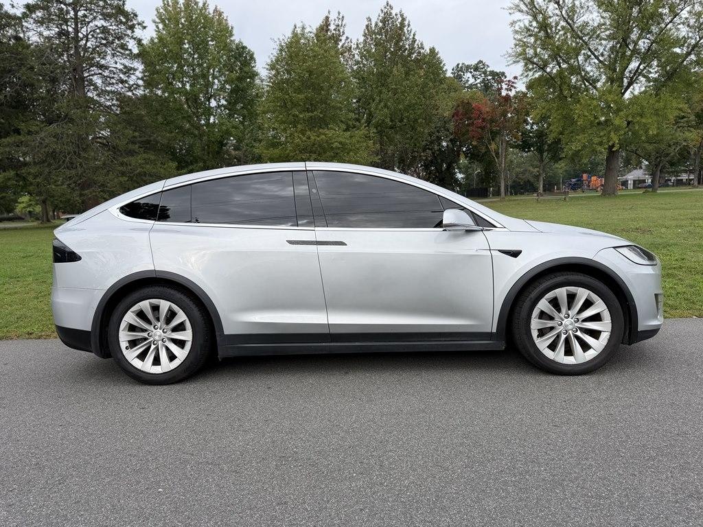 Tesla Model X  2018