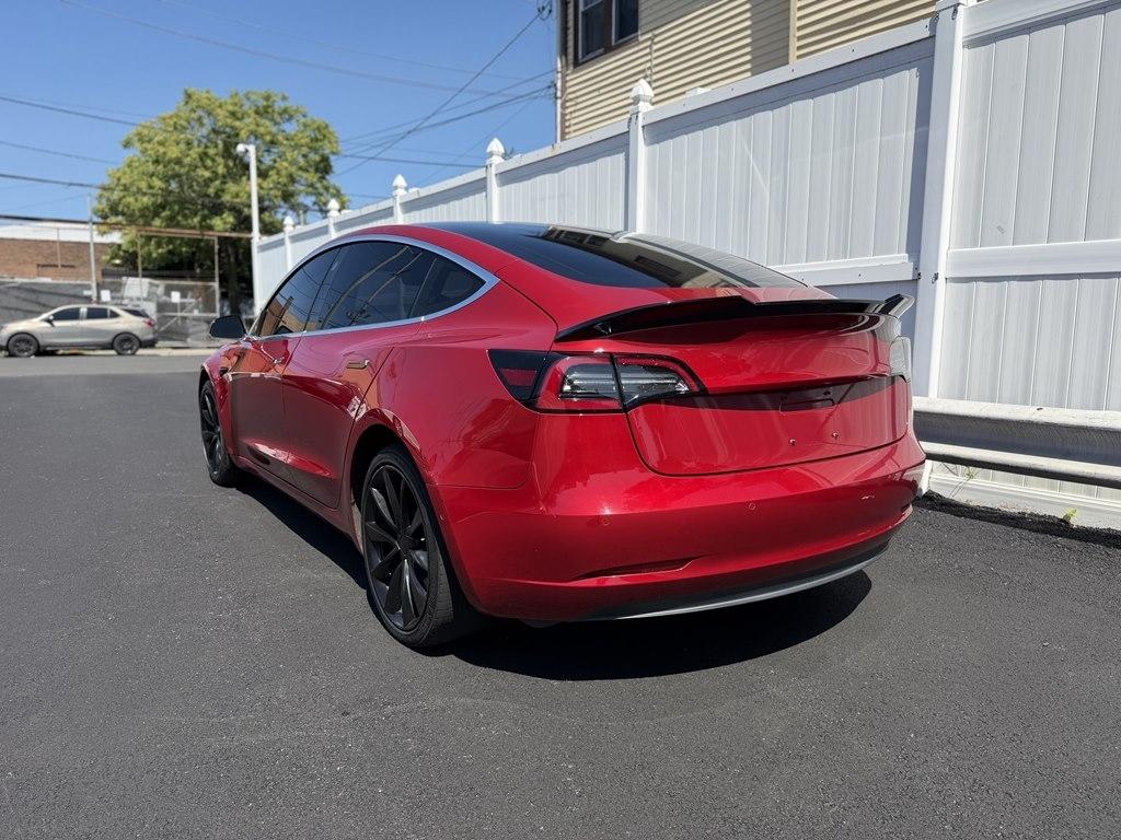 Tesla Model 3  2018