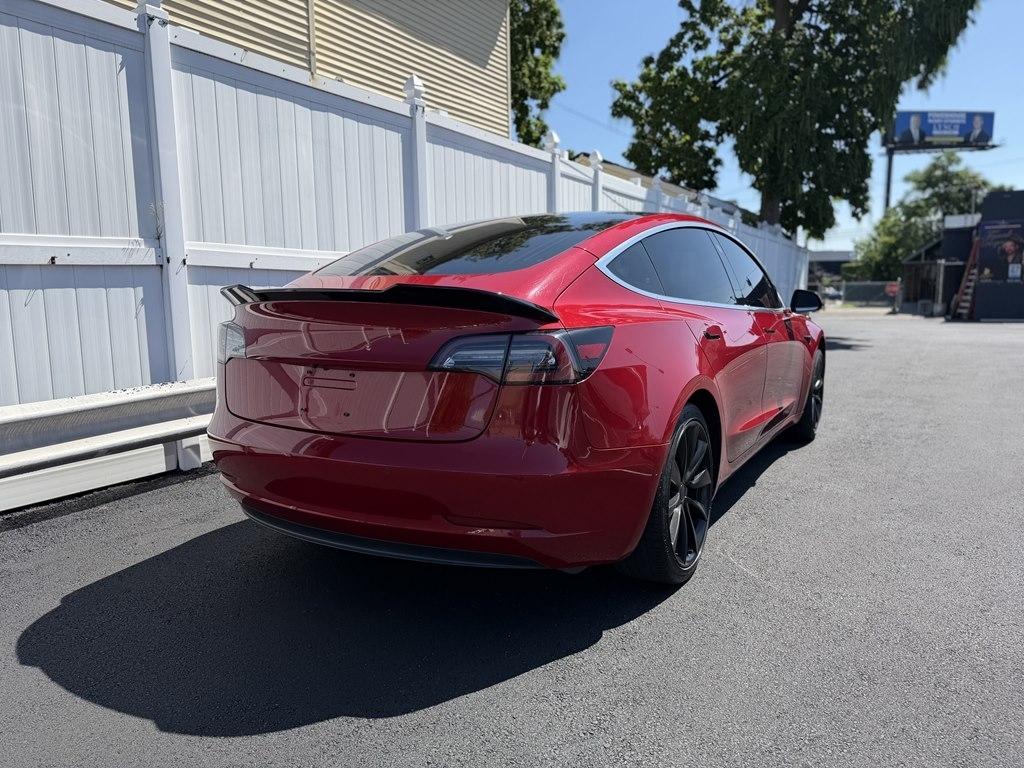 Tesla Model 3  2018