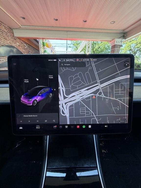 Tesla Model 3  2018