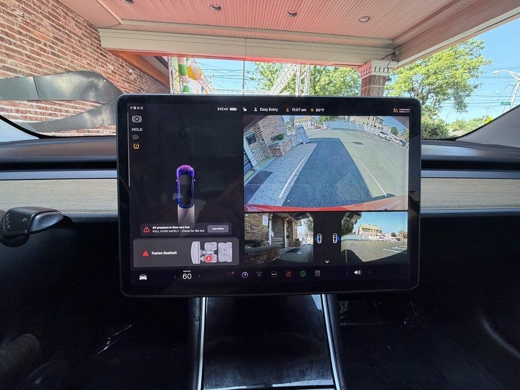 Tesla Model 3  2018