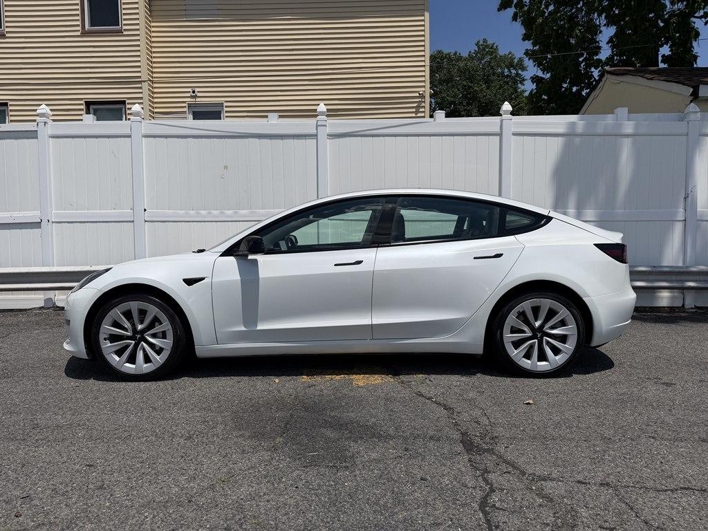 Tesla Model 3  2022
