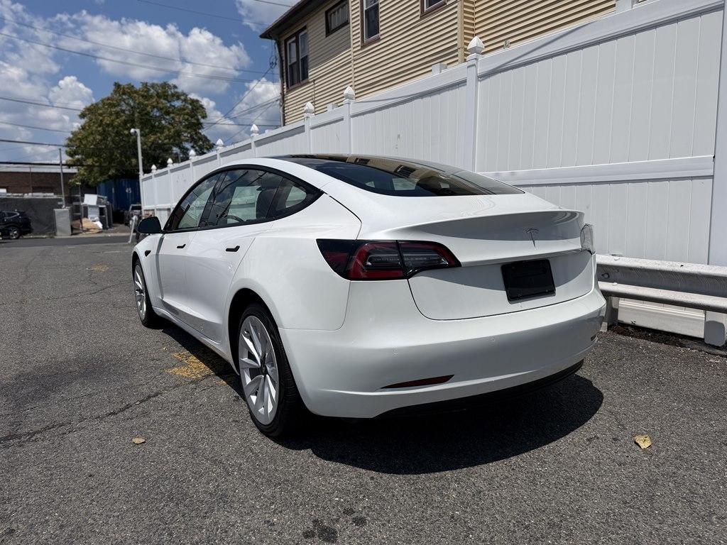 Tesla Model 3  2022
