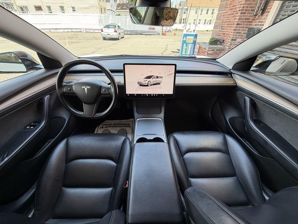 Tesla Model 3  2022