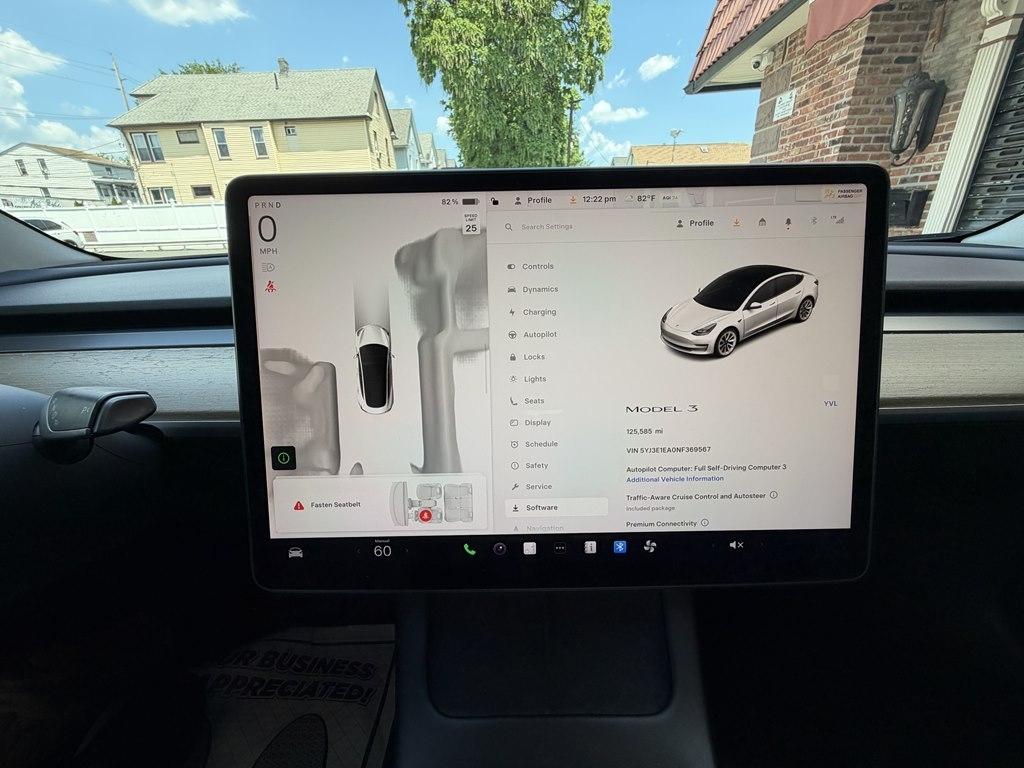 Tesla Model 3  2022