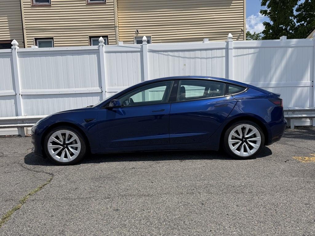 Tesla Model 3  2022