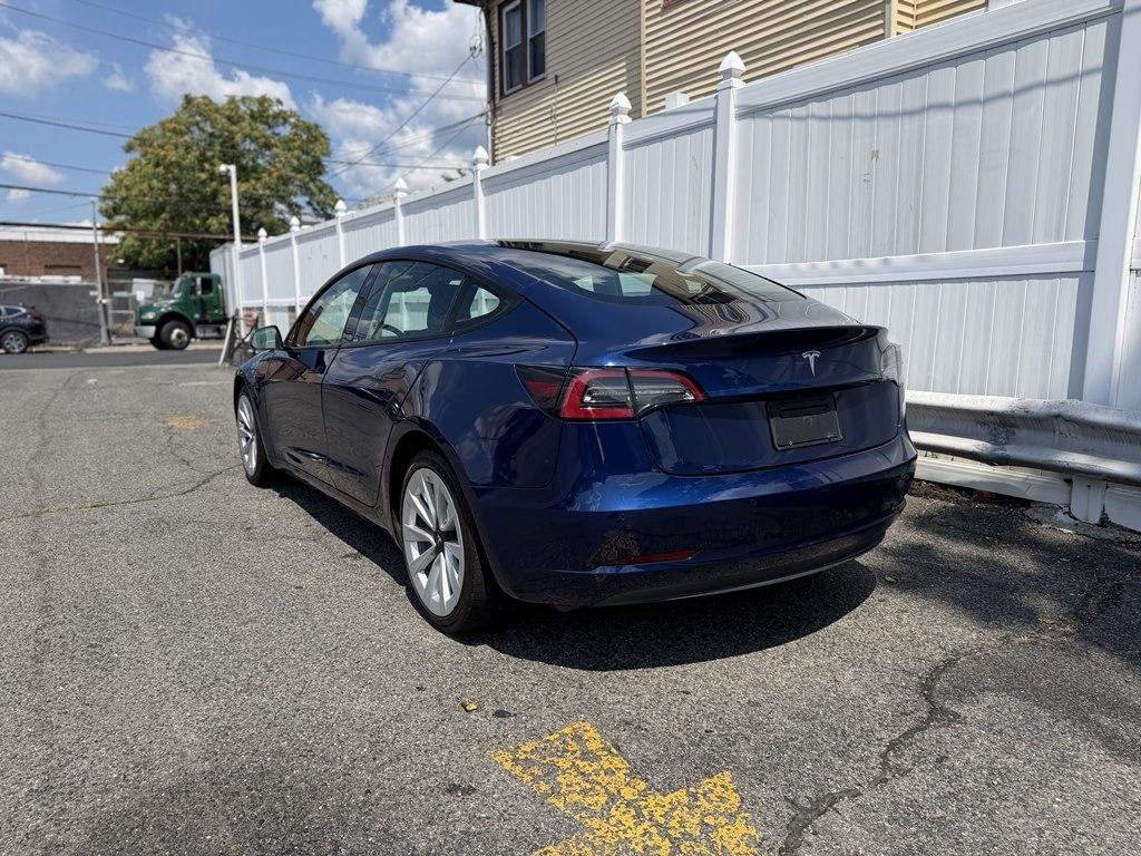 Tesla Model 3  2022