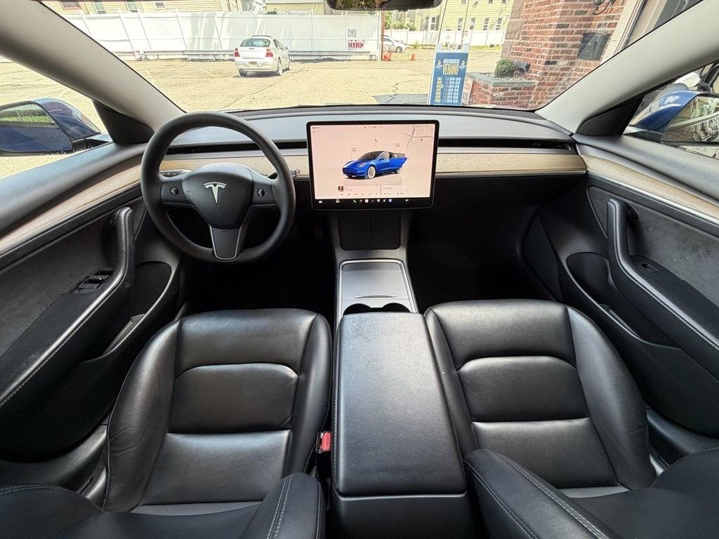 Tesla Model 3  2022