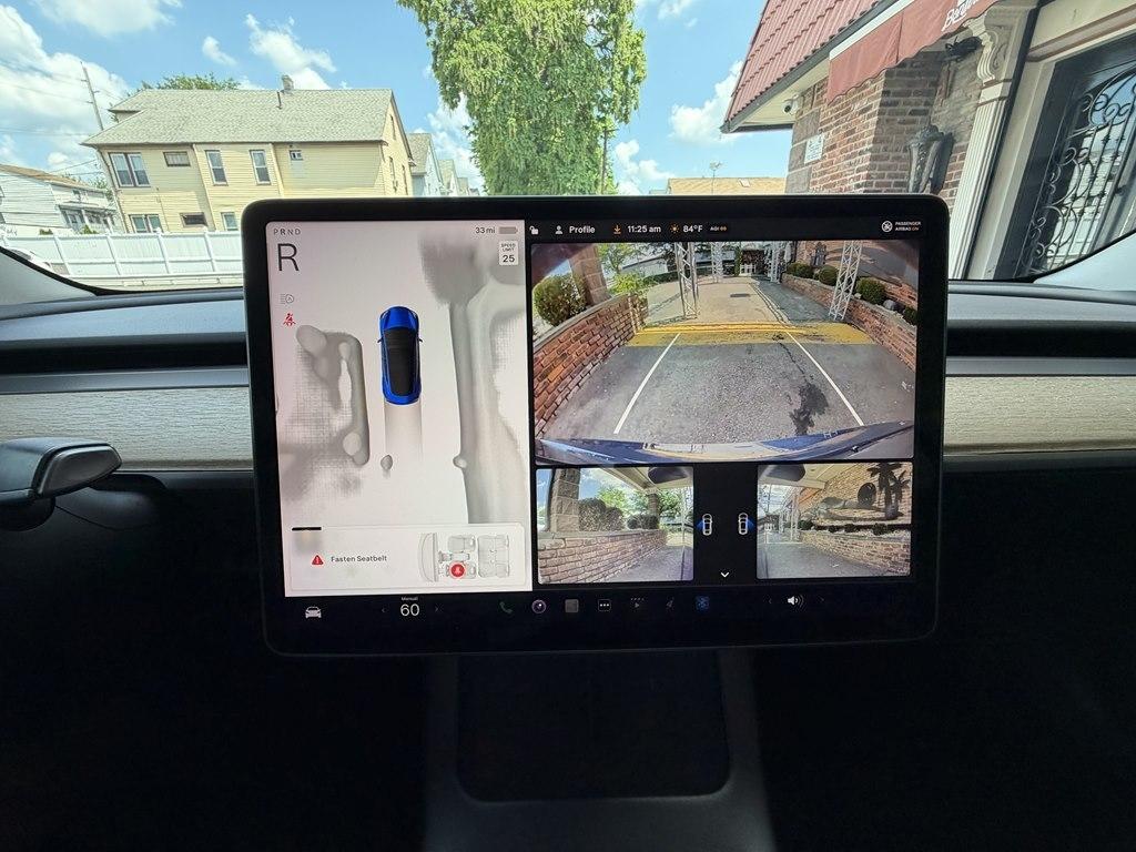 Tesla Model 3  2022