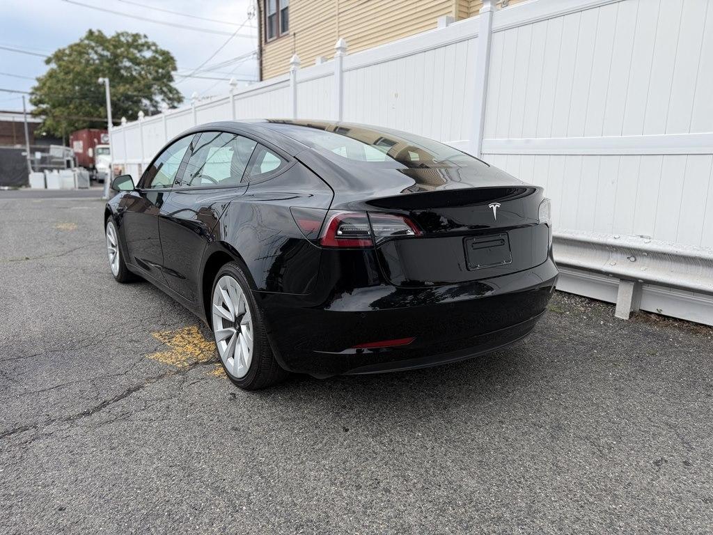 Tesla Model 3  2022