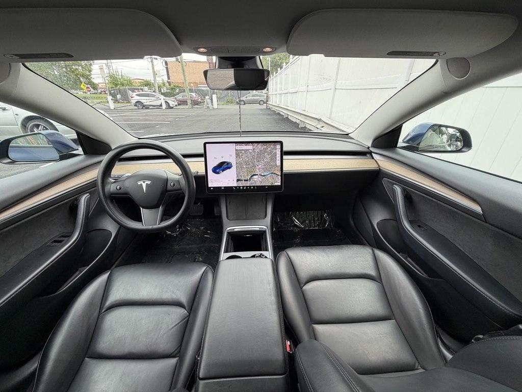 Tesla Model 3  2022