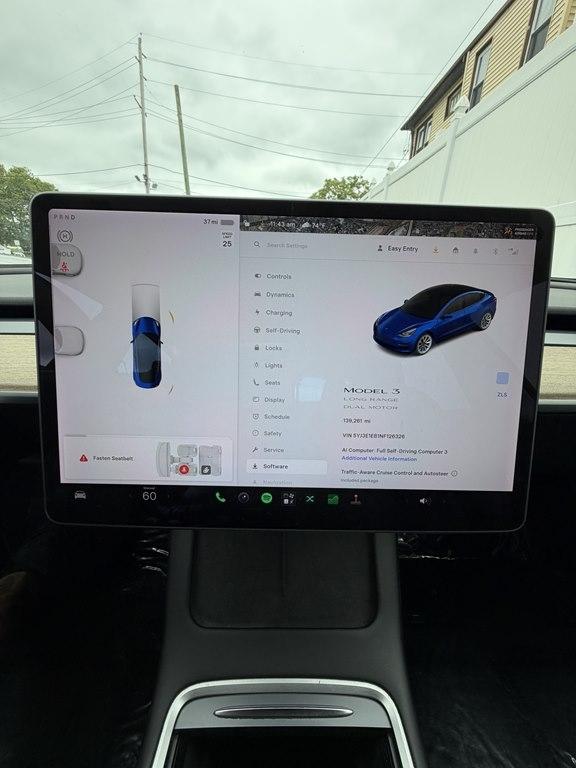 Tesla Model 3  2022