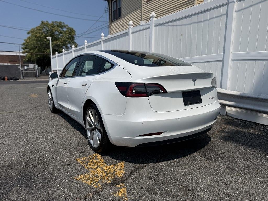 Tesla Model 3  2019