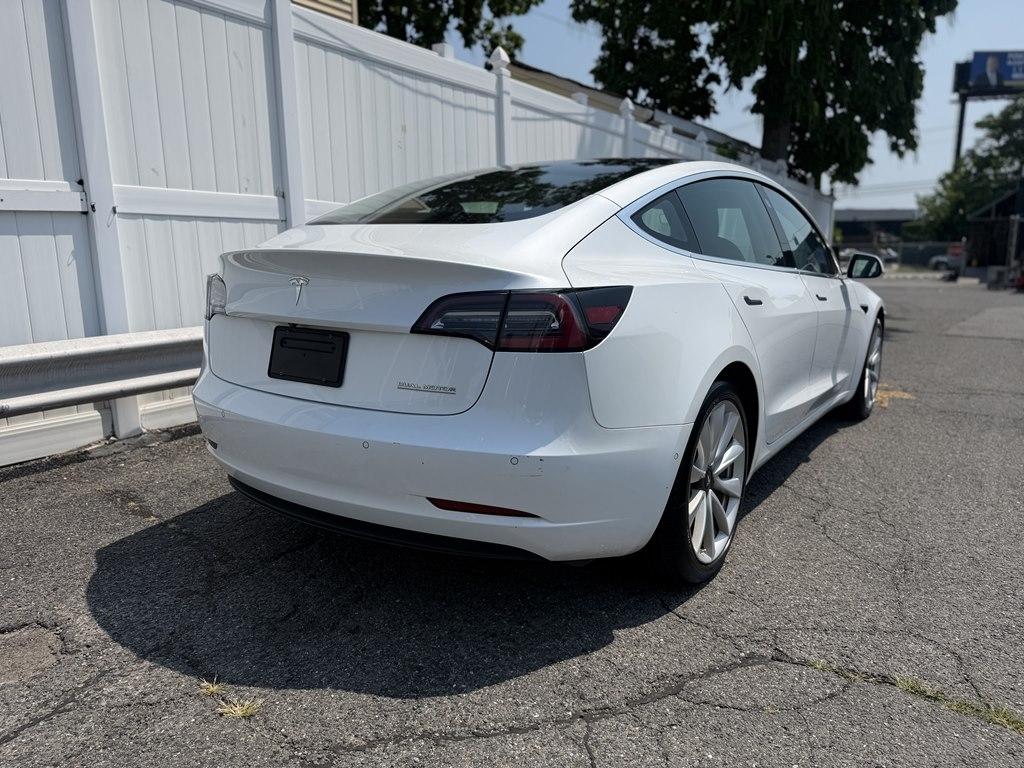Tesla Model 3  2019