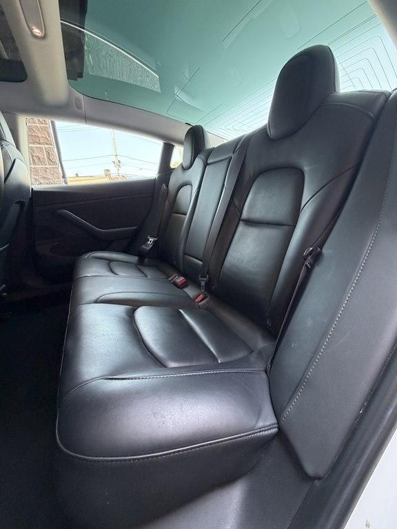 Tesla Model 3  2019