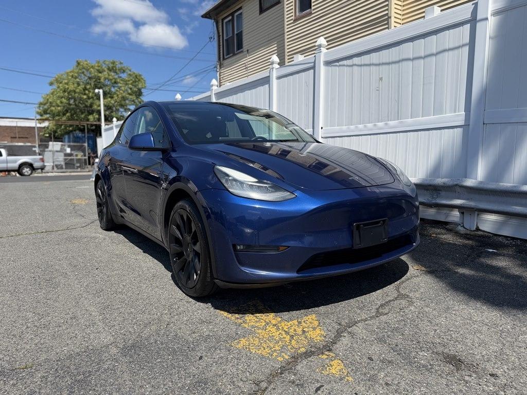 Tesla Model Y  2021