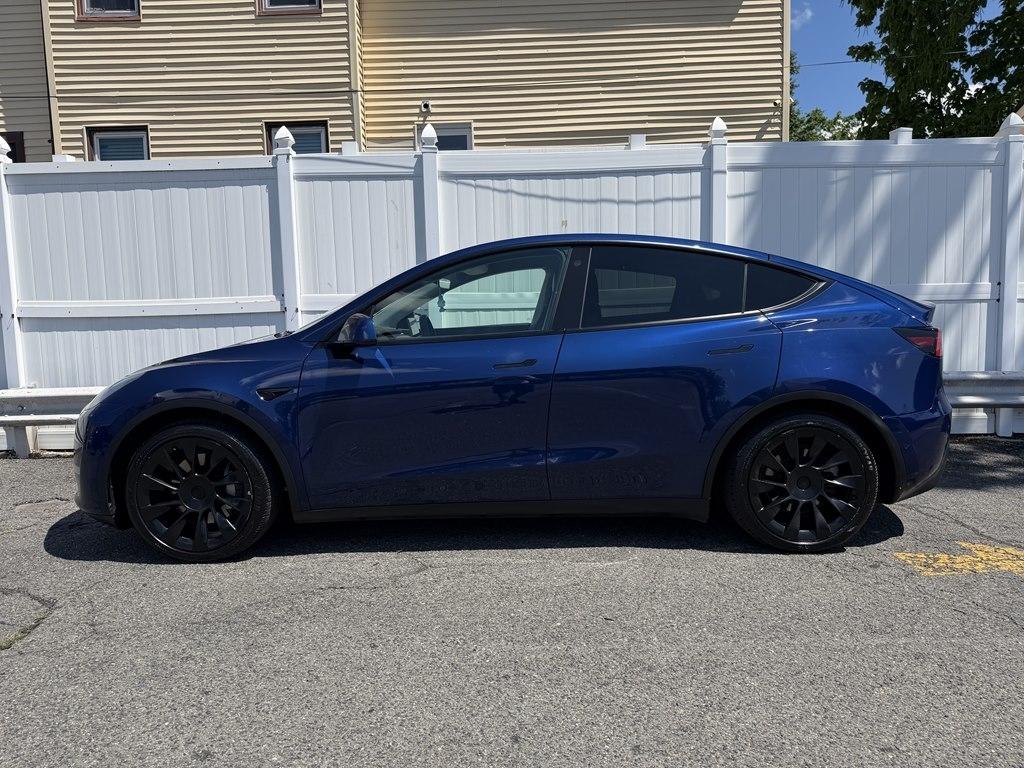Tesla Model Y  2021