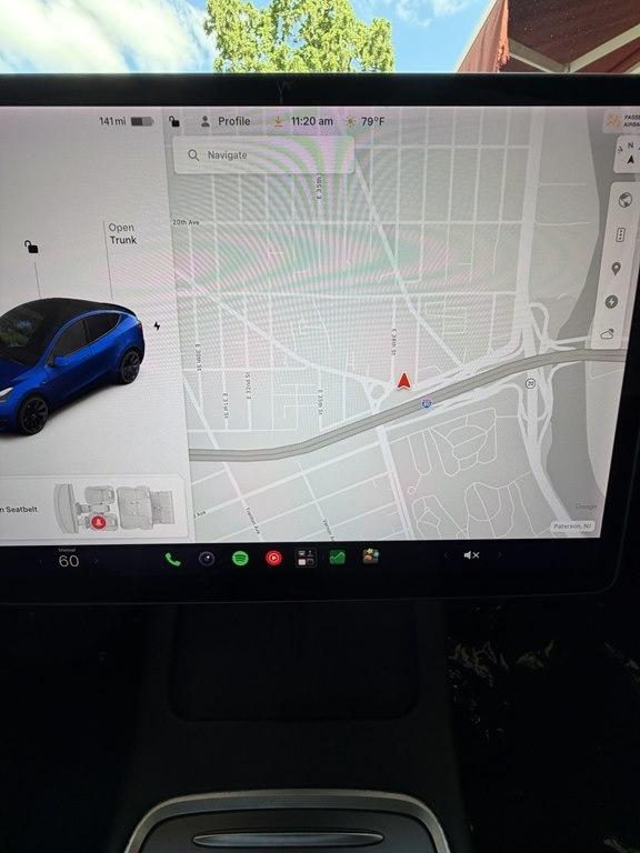 Tesla Model Y  2021
