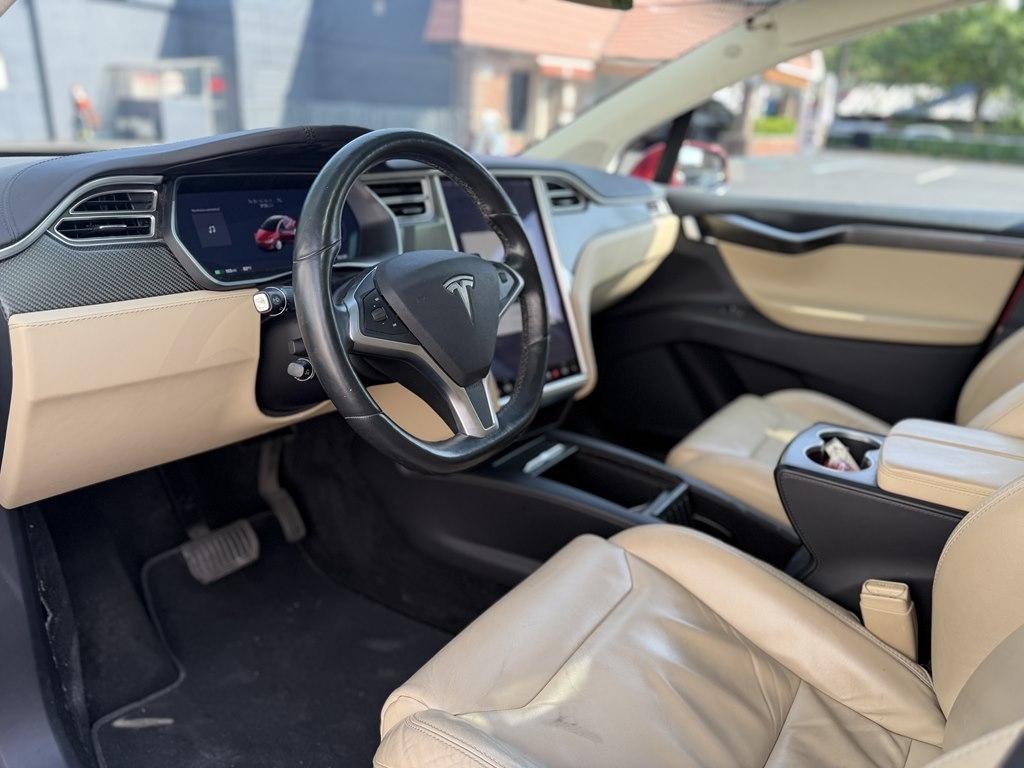 Tesla Model X  2016