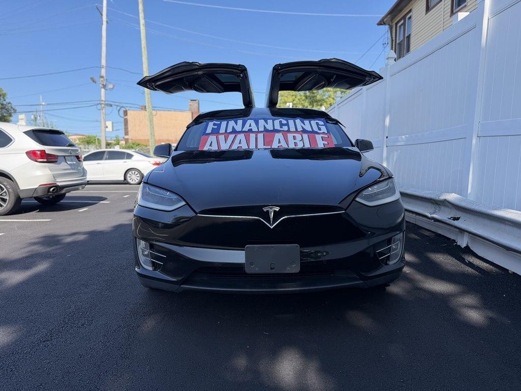 Tesla Model X  2019