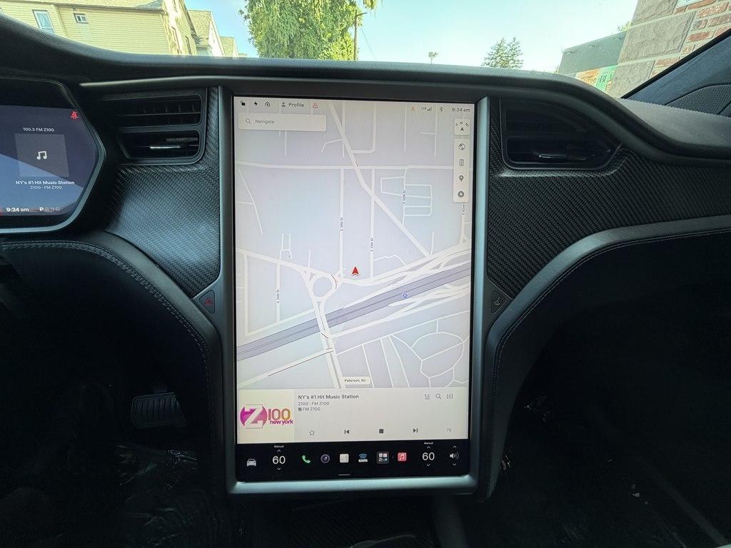 Tesla Model X  2019