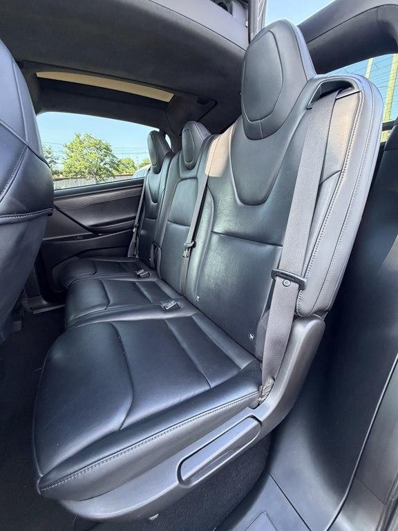 Tesla Model X  2019