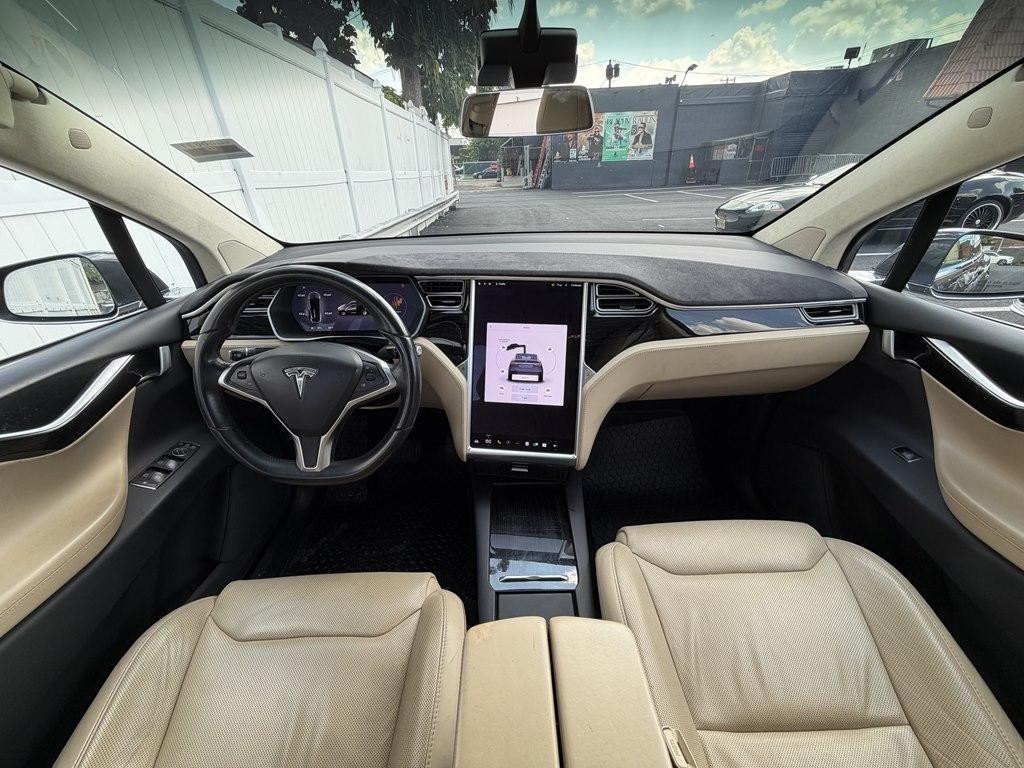 Tesla Model X  2016