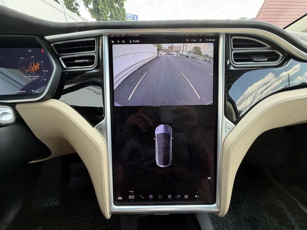 Tesla Model X  2016
