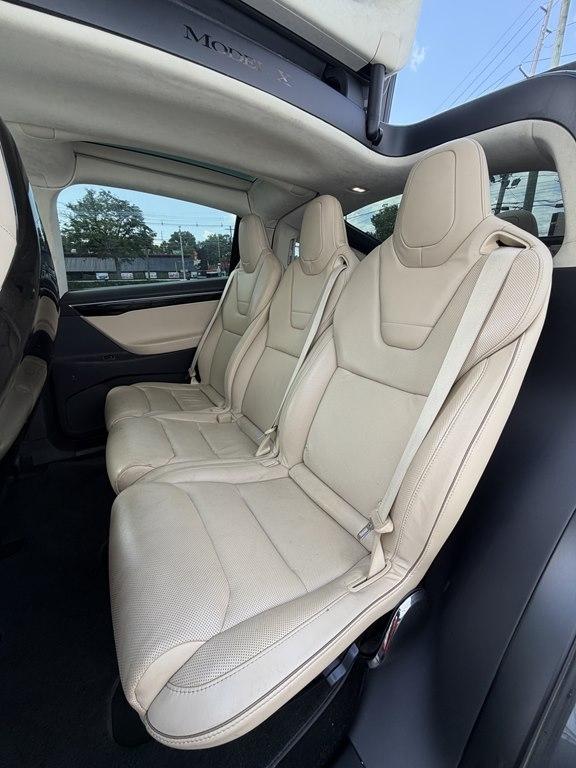 Tesla Model X  2016