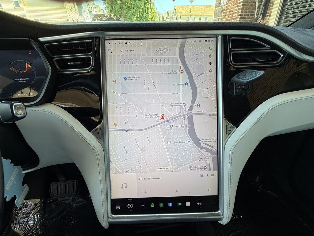 Tesla Model X  2017