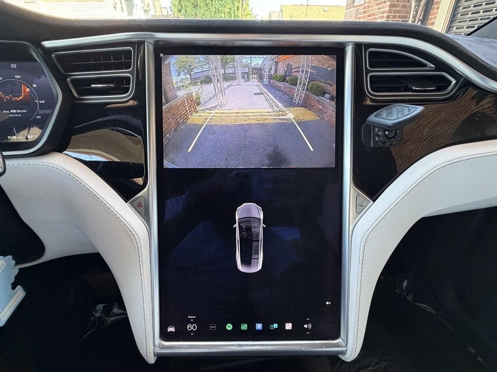 Tesla Model X  2017