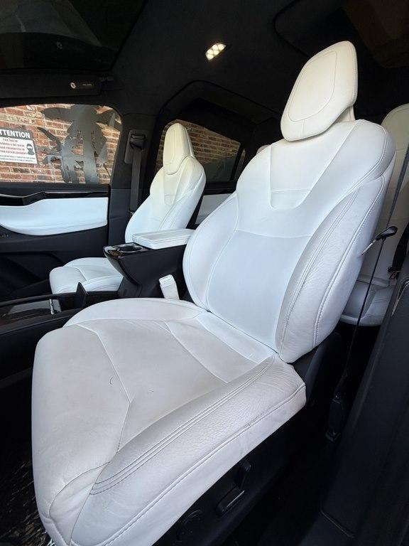 Tesla Model X  2017