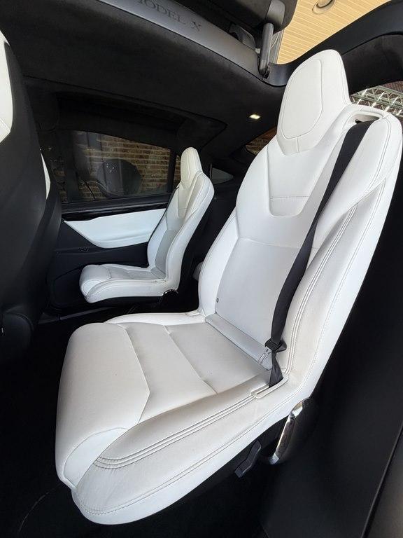 Tesla Model X  2017