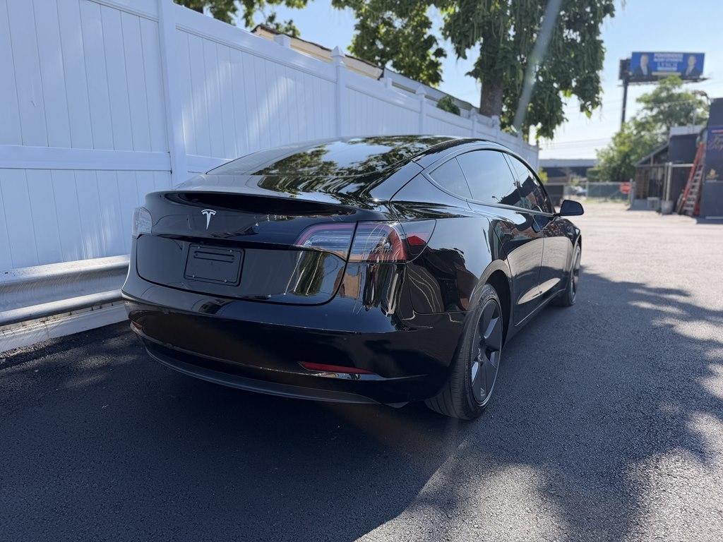 Tesla Model 3  2023