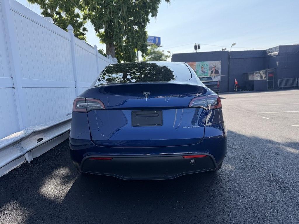 Tesla Model Y  2022