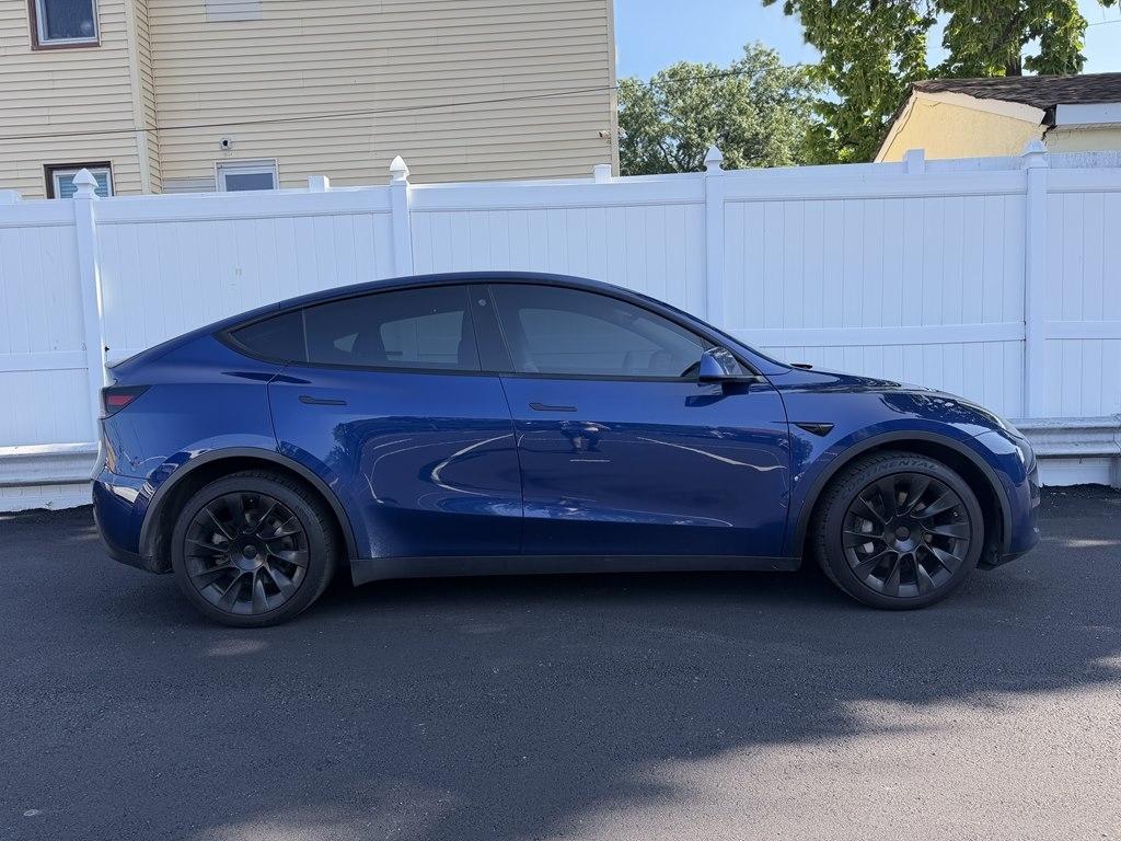 Tesla Model Y  2022