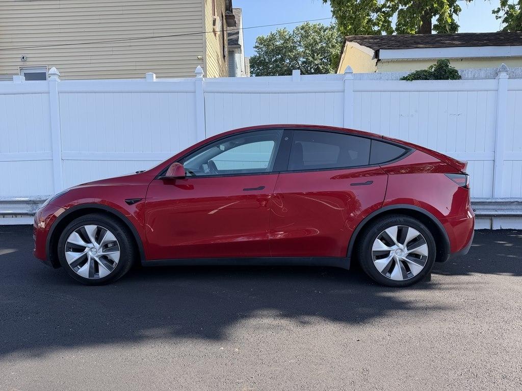 Tesla Model Y  2021