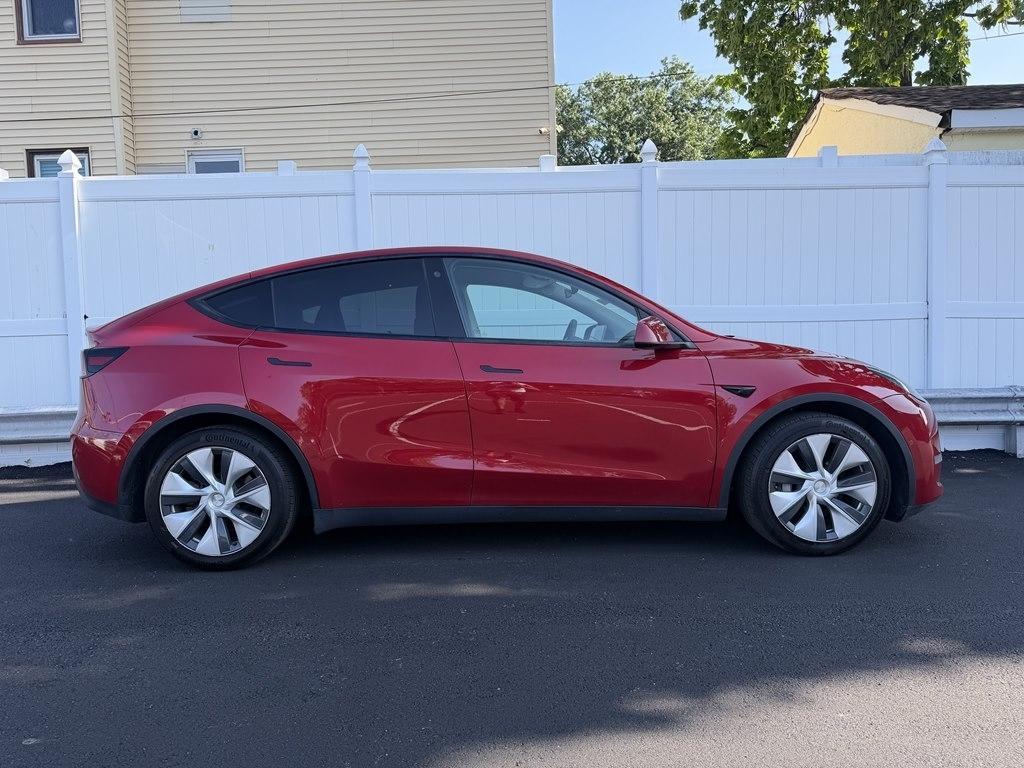 Tesla Model Y  2021
