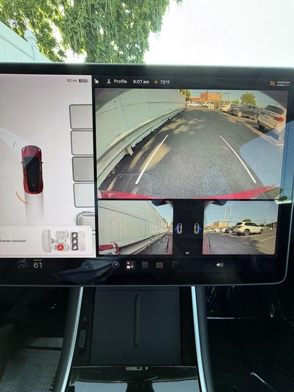 Tesla Model Y  2021