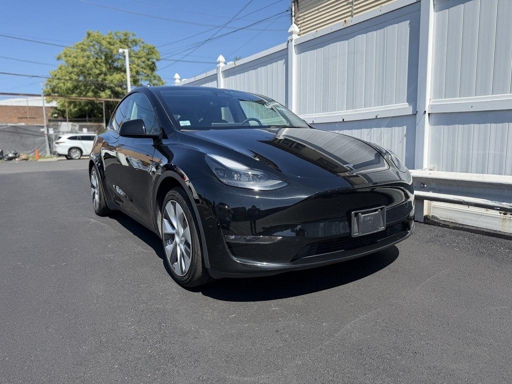 Tesla Model Y  2023