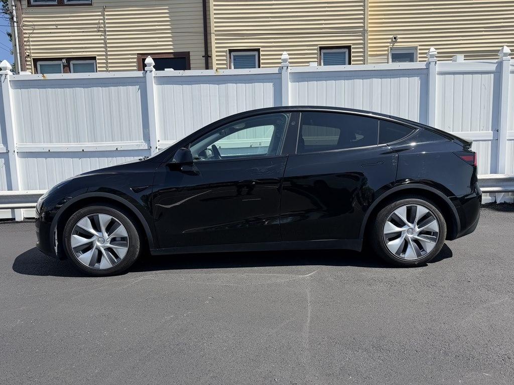 Tesla Model Y  2023