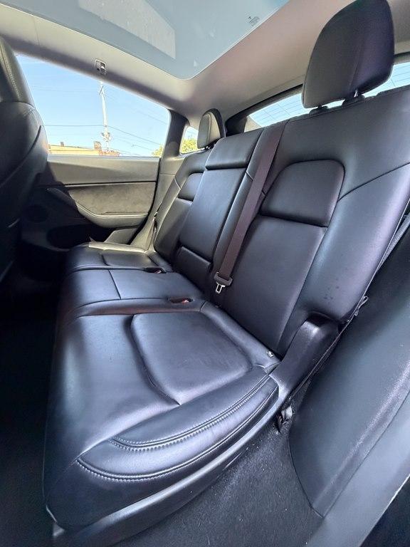 Tesla Model Y  2023